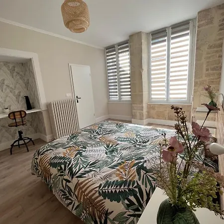La Cour Du Prince: Cozy Ground Floor With Terrace Near Station * Verdun-sur-Meuse