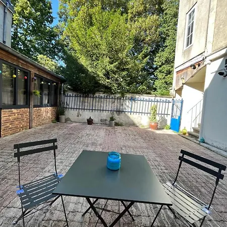La Cour Du Prince: Cozy Ground Floor With Terrace Near Station Apartment *