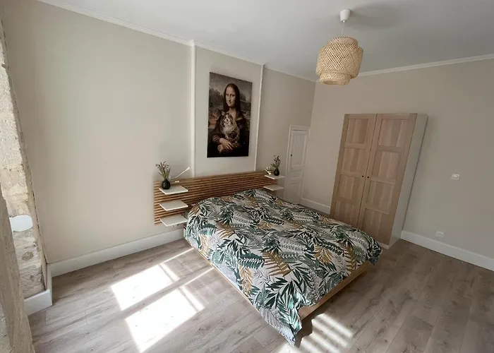 公寓 La Cour Du - F2 Centre-ville Avec Cour 默兹河畔凡尔登