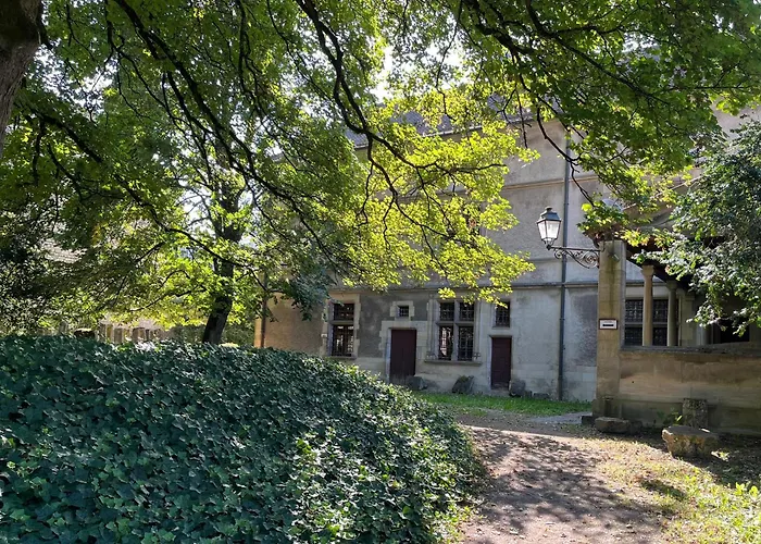 La Cour Du - F2 Centre-ville Avec Cour Верден-сюр-Мёз