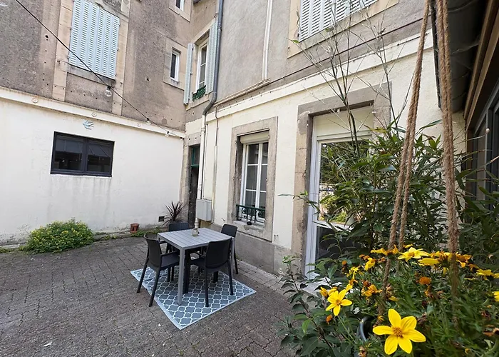 La Cour Du - F2 Centre-ville Avec Cour