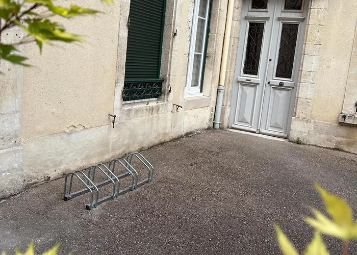 Апартаменты La Cour Du - F2 Centre-ville Avec Cour Верден-сюр-Мёз